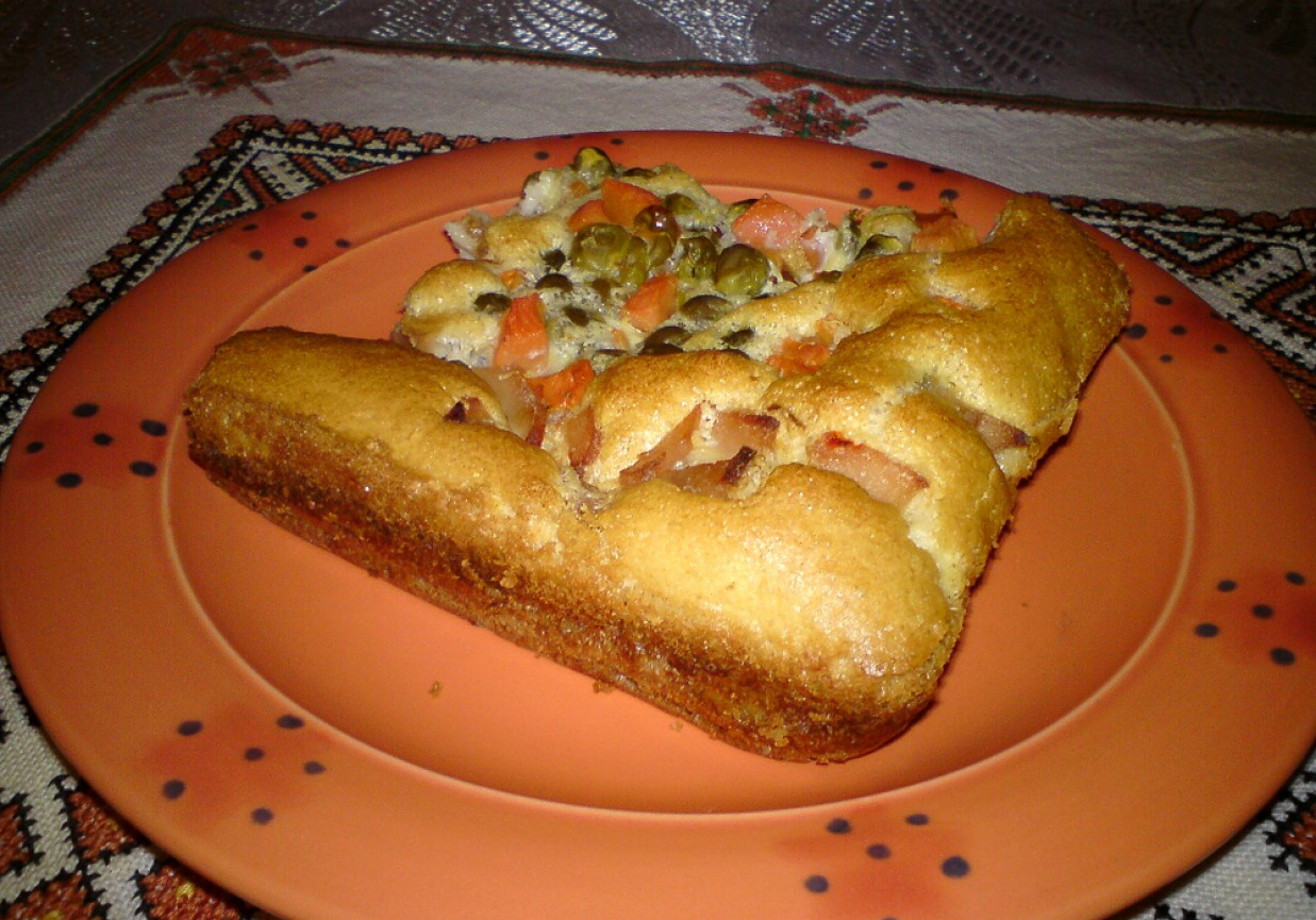 Dietetyczny torcik z marchewką i groszkiem foto