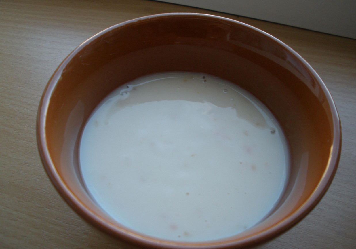 Dip jogurtowy ze słodkim sosem chili foto