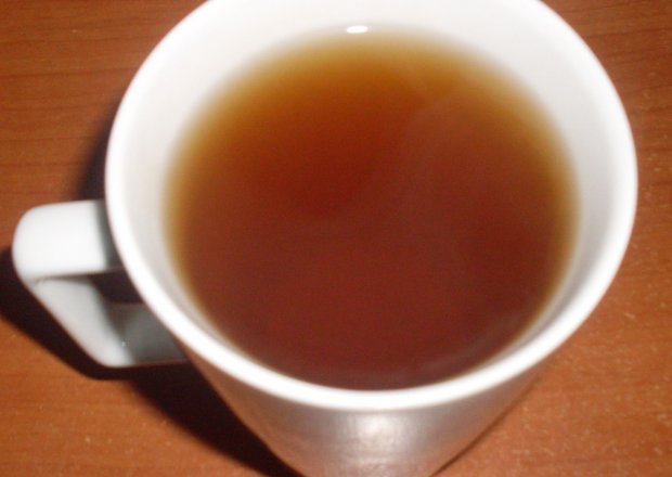 Fotografia przedstawiająca domowa herbata z imbirem