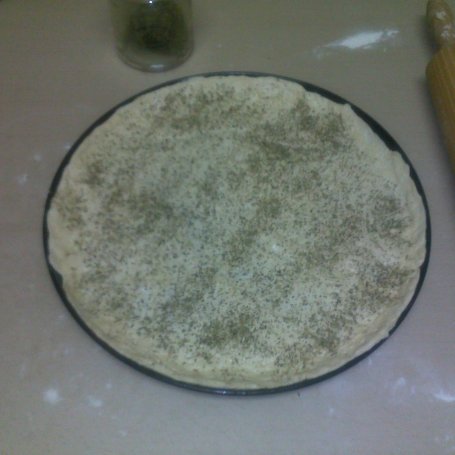 Krok 2 - Domowa pizza na cienkim cieście foto