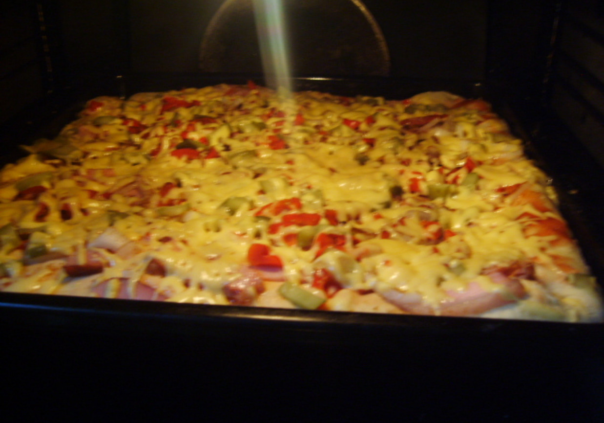 domowa pizza foto
