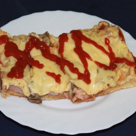 Krok 2 - Domowa pizza foto