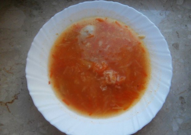 Fotografia przedstawiająca Domowa zupa pomidorowa