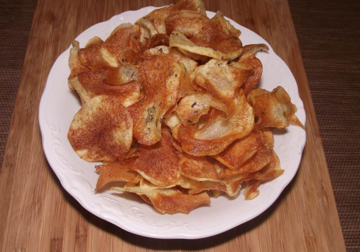 Domowe chipsy ziołowe  foto