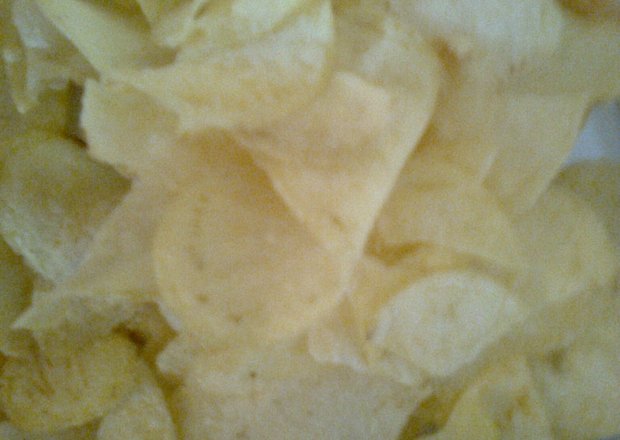 Fotografia przedstawiająca domowe chipsy