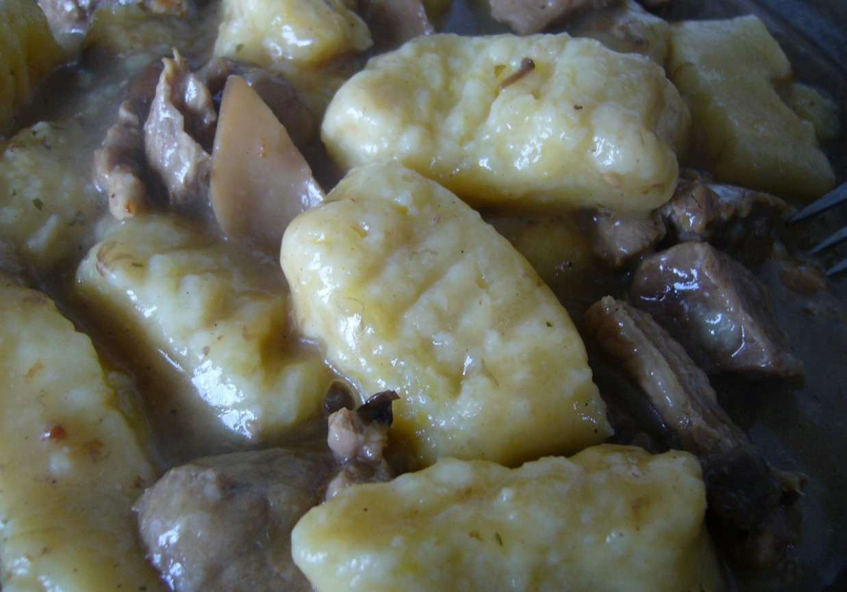 Domowe Gnocchi z sosem grzybowym foto
