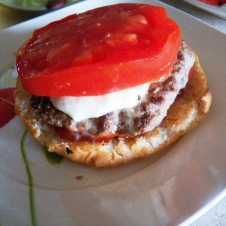 Krok 10 - Domowe hamburgery foto