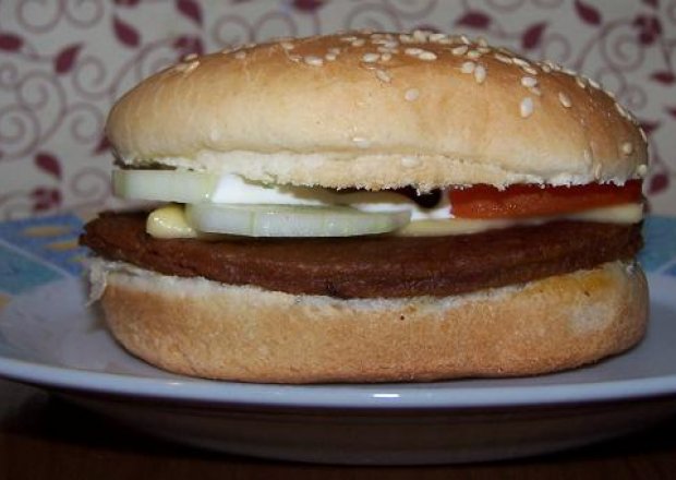 Fotografia przedstawiająca Domowe Hamburgery