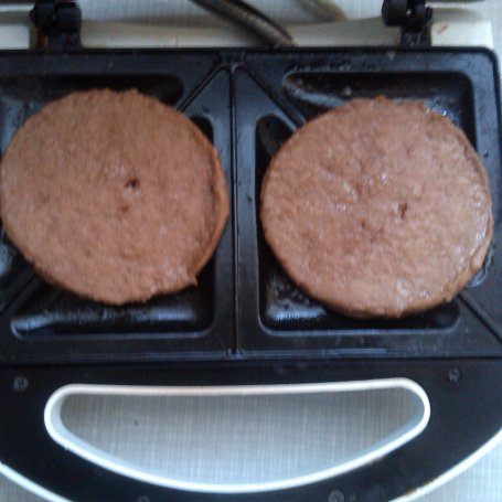 Krok 2 - Domowe hamburgery foto