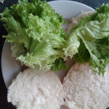 Krok 3 - Domowe hamburgery foto