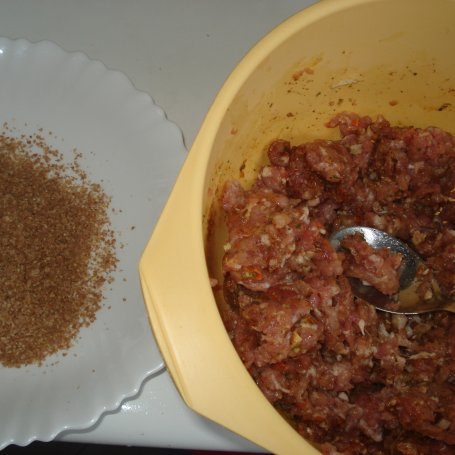 Krok 4 - Domowe hamburgery foto