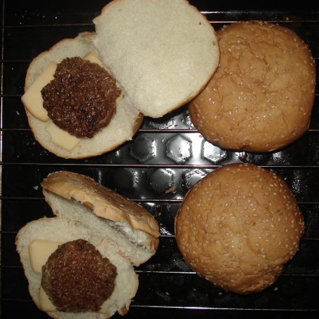 Krok 7 - Domowe hamburgery foto