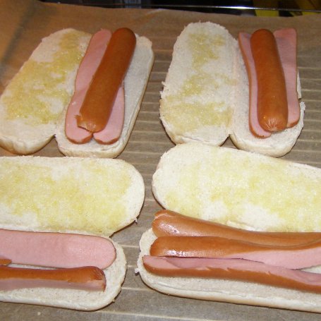 Krok 1 - domowe hot-dogi... foto