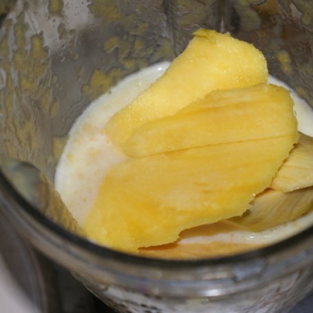 Krok 1 - Domowe lody z mango foto