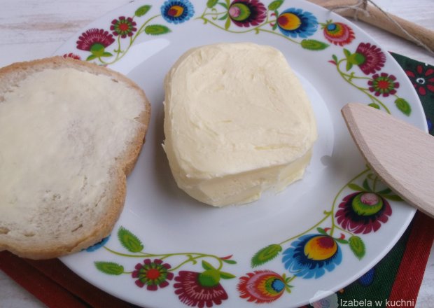 Domowe masło-jak zrobić. foto