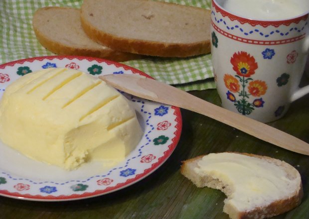 Fotografia przedstawiająca Domowe masło