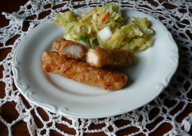 Fotografia przedstawiająca Domowe paluszki z kurczaka