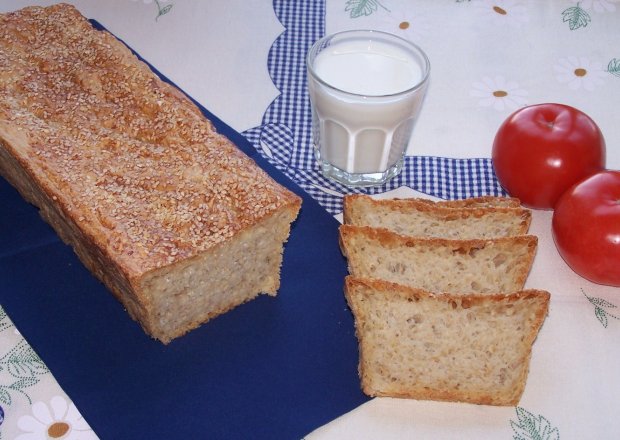 Fotografia przedstawiająca Domowe pieczywo nr 28, czyli chleb z płatkami owsianymi :)