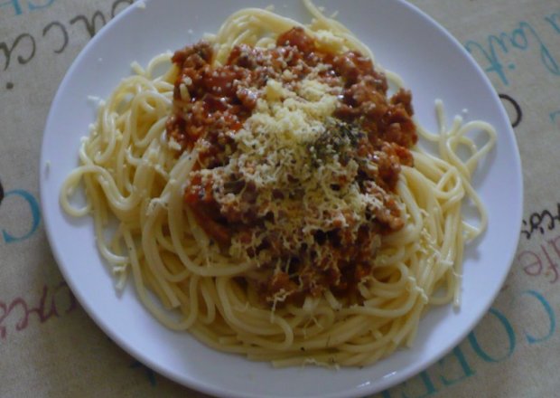 Fotografia przedstawiająca Domowe Spaghetii