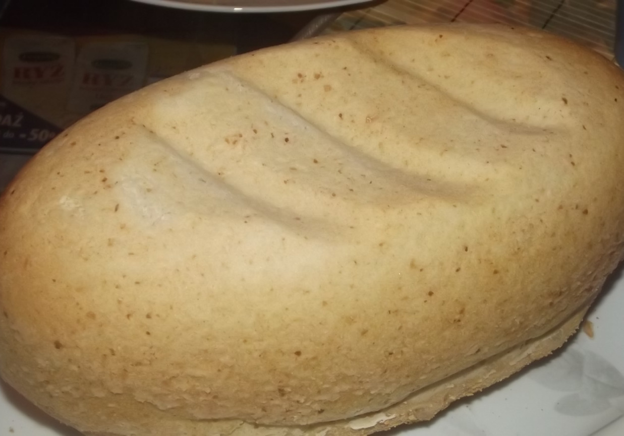 Domowy chleb pszenny foto