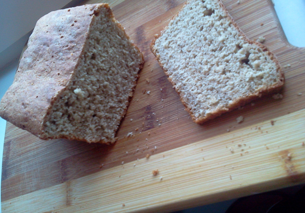 Domowy chleb z mąki 3 zboża foto
