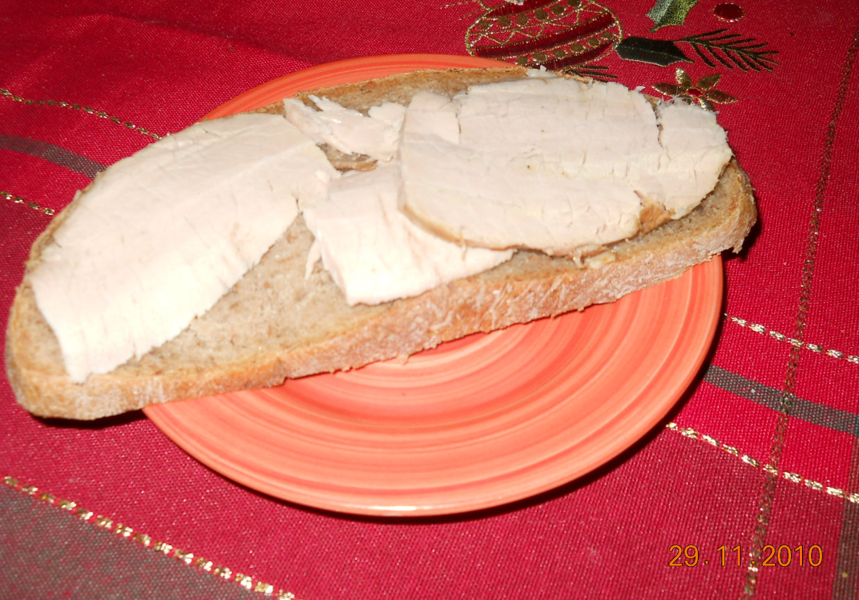 domowy chleb ze schabem foto