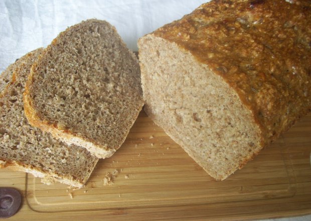 Fotografia przedstawiająca Domowy chlebek z glazurą