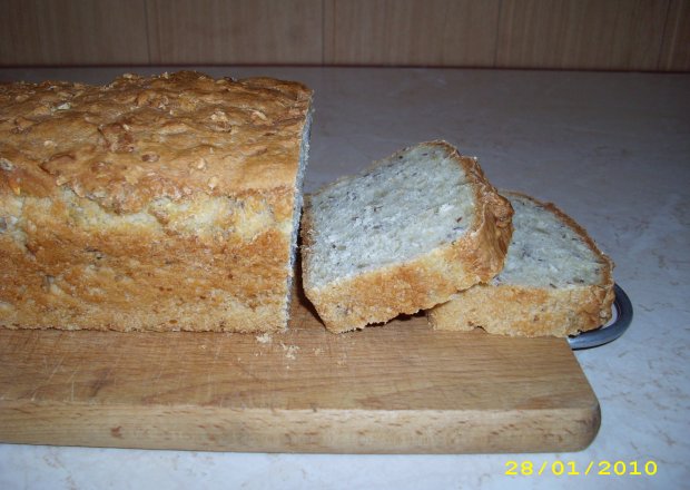 Fotografia przedstawiająca domowy chlebek