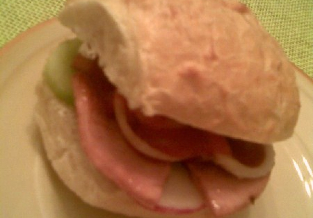 Domowy hamburger z mortadeli foto