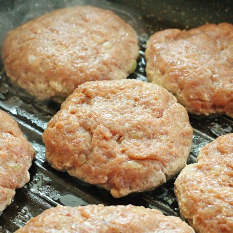Krok 6 - Domowy hamburger foto