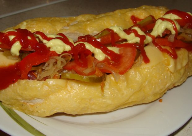 Fotografia przedstawiająca Domowy Hot Dog
