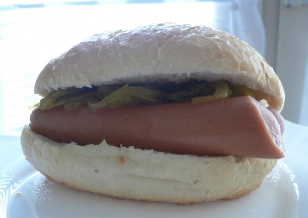Fotografia przedstawiająca Domowy hot-dog