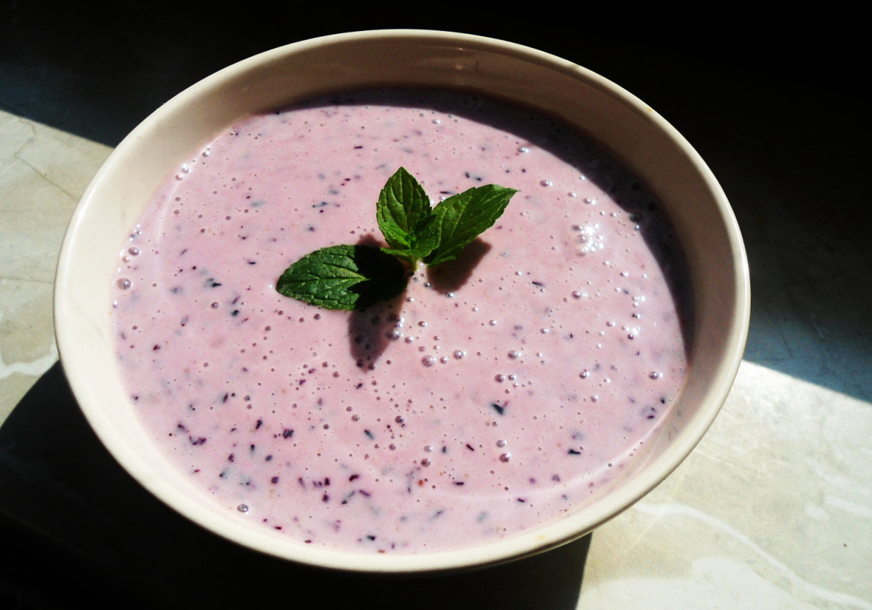 Domowy jogurt borówkowy  foto