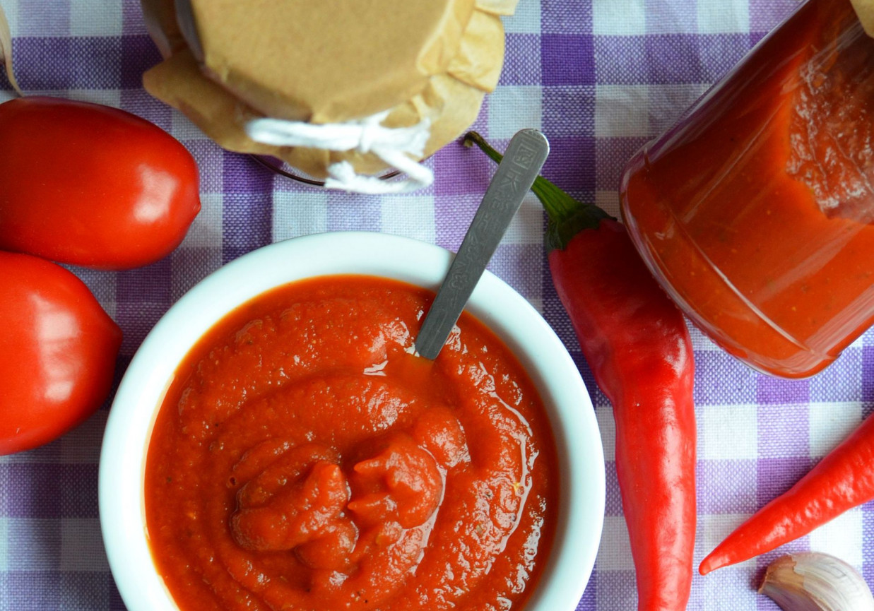 Domowy ketchup foto
