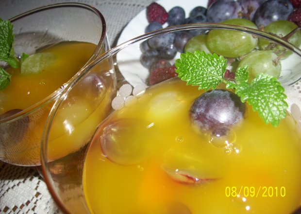 Fotografia przedstawiająca Domowy kisiel z owocami