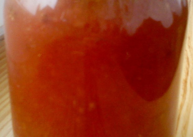 Fotografia przedstawiająca Domowy przecier pomidorowy
