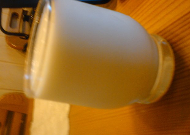 Fotografia przedstawiająca Domowy przepis na shake o smaku pinacolady