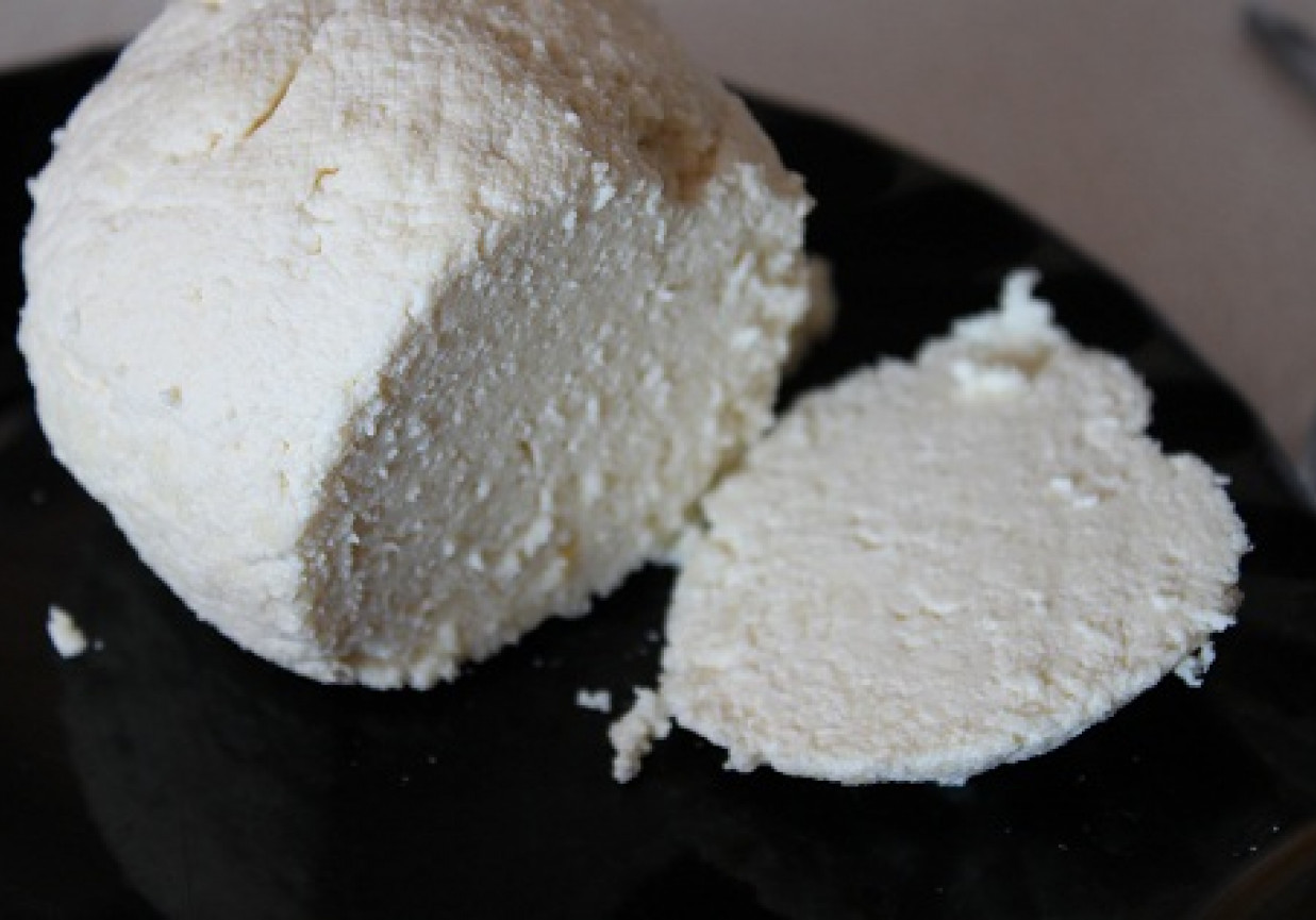 Domowy ser biały foto