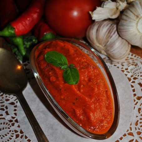 Krok 2 - Domowy sos pomidorowy z chili foto