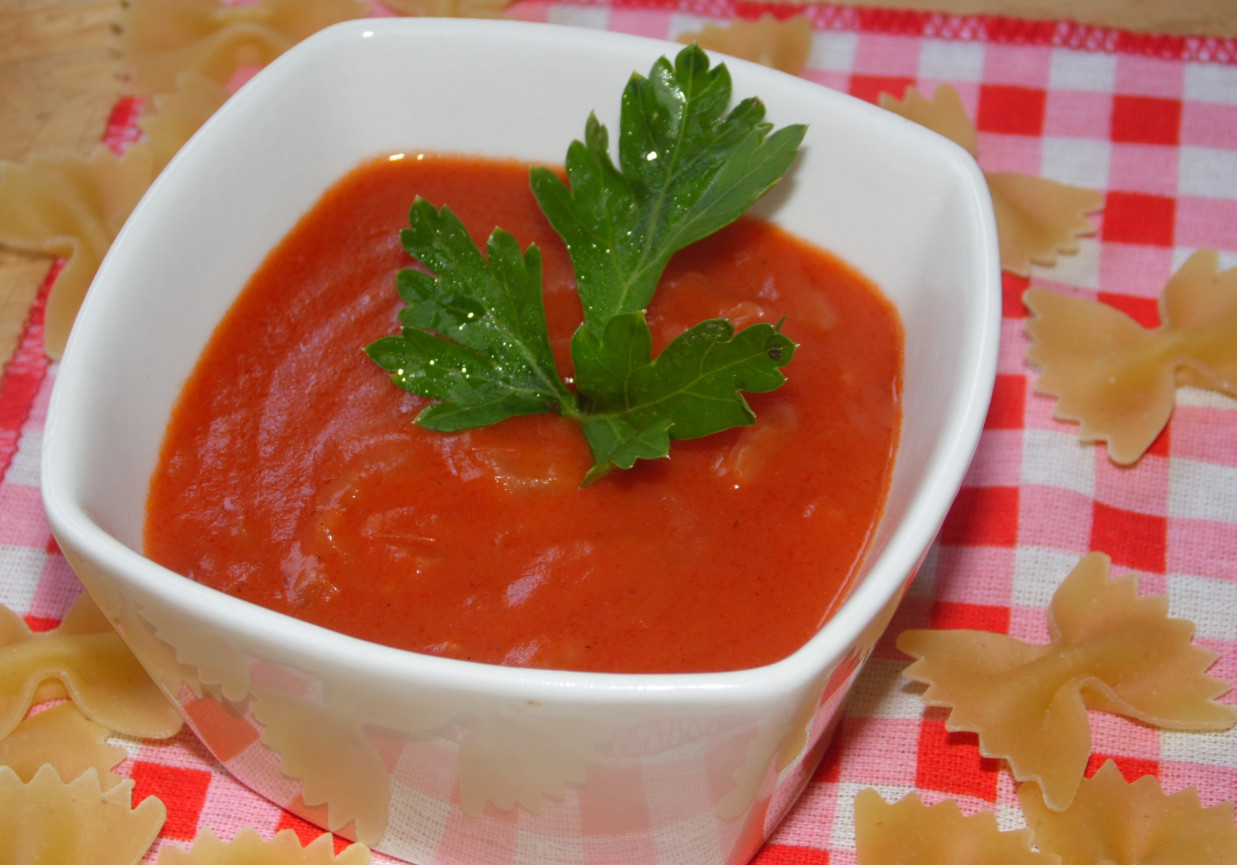 Domowy sos pomidorowy foto