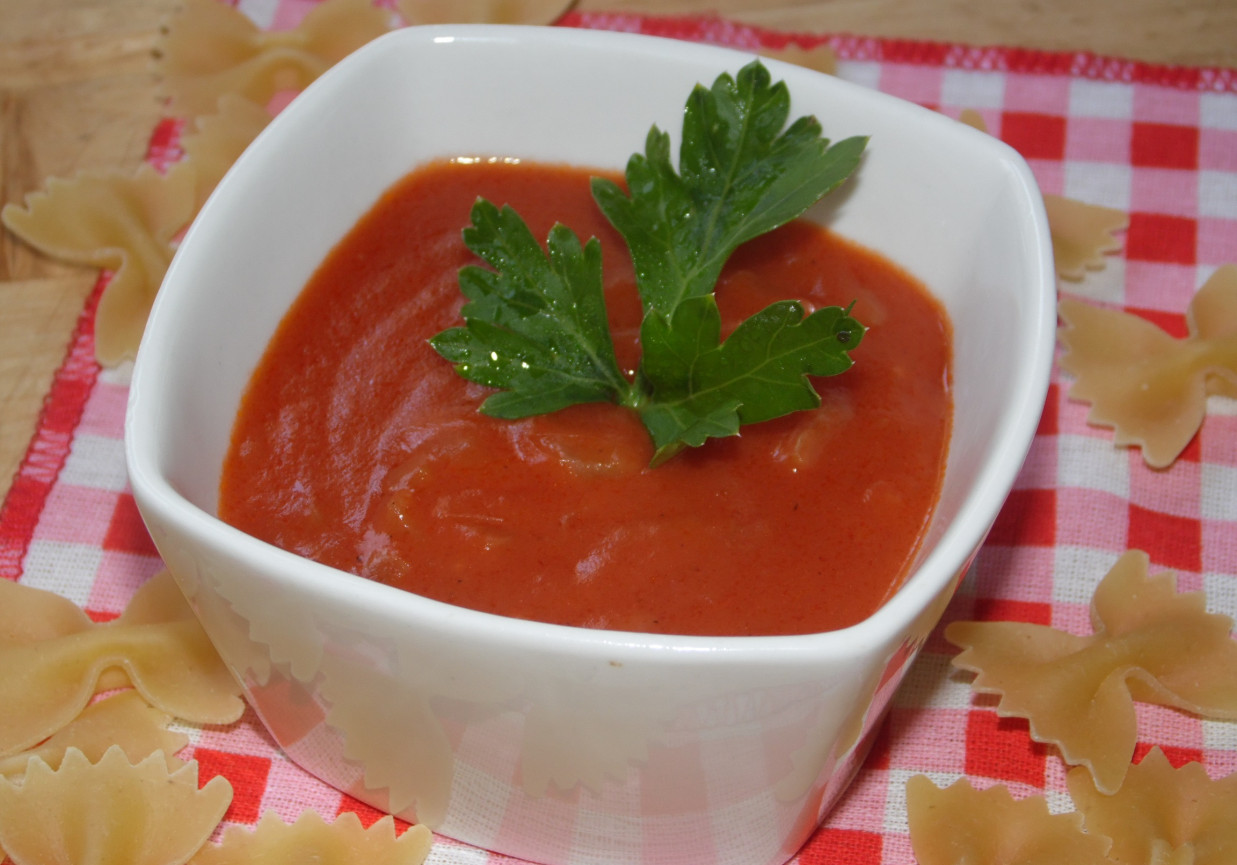 Domowy sos pomidorowy foto