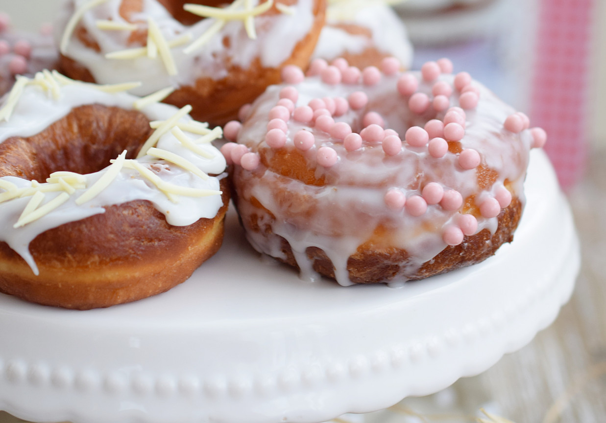 Donaty rumowe z lukrem foto