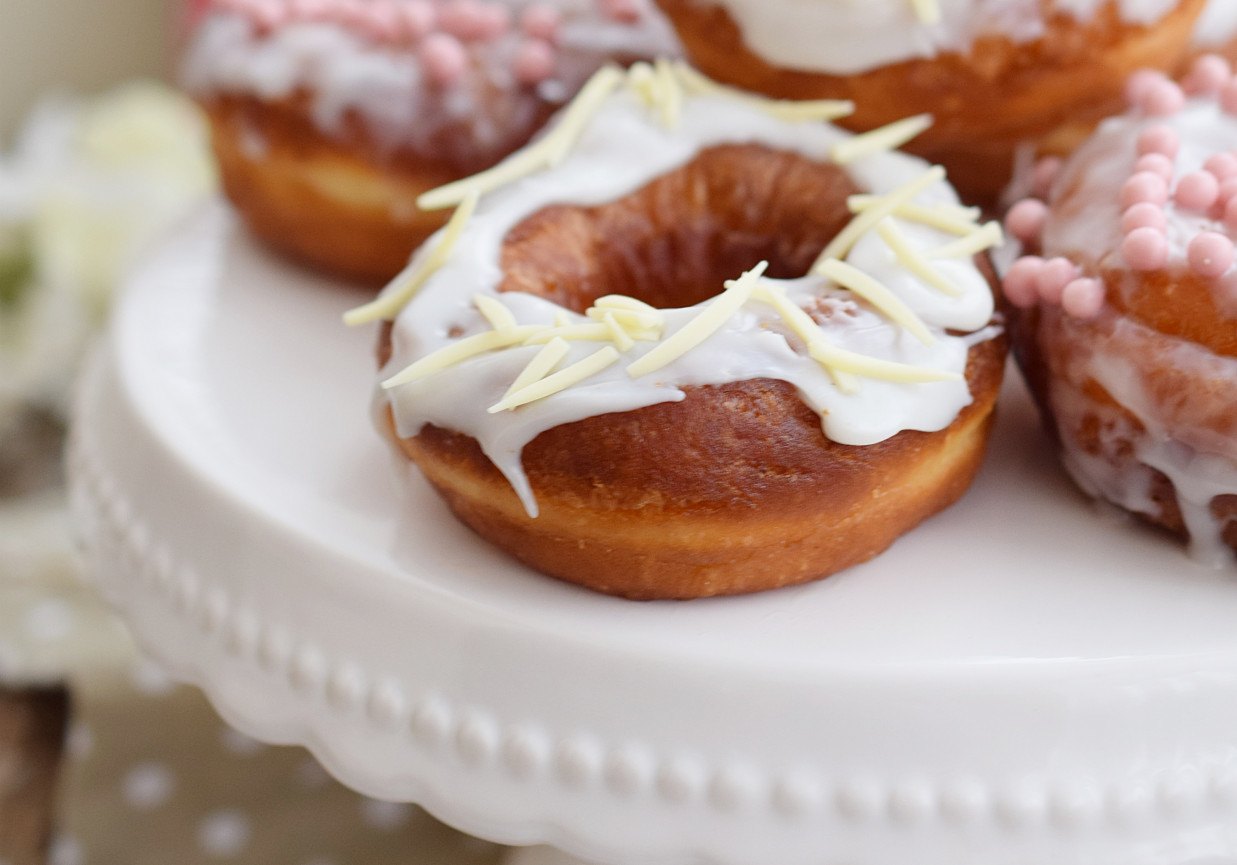 Donaty rumowe z lukrem foto