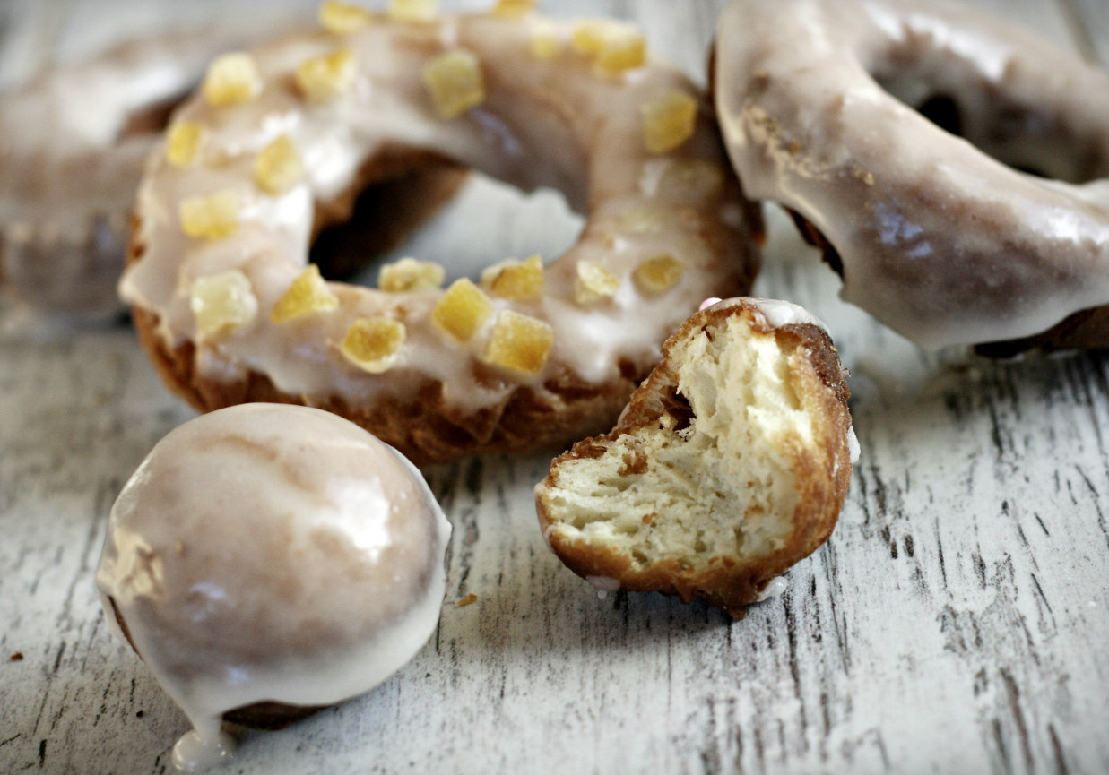 Donuts (Doughnuts) – pączki z dziurką foto