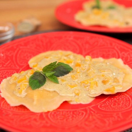 Krok 8 - Doradca Smaku III, odc. 39: Ravioli z dynią i serem pleśniowym foto