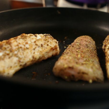 Krok 3 - Doradca Smaku, odc. 44: Pieczona żabnica z ratatouille foto