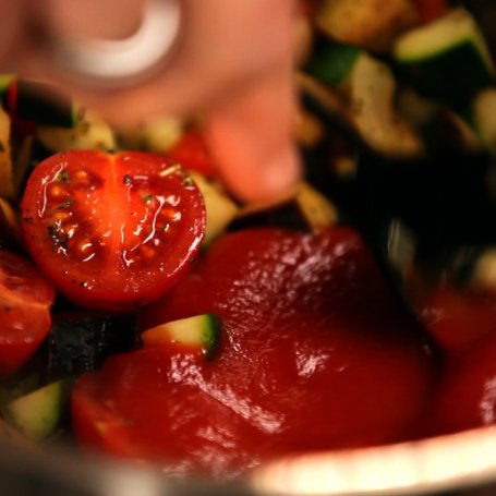 Krok 5 - Doradca Smaku, odc. 44: Pieczona żabnica z ratatouille foto