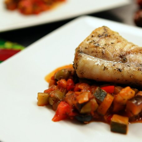 Krok 8 - Doradca Smaku, odc. 44: Pieczona żabnica z ratatouille foto