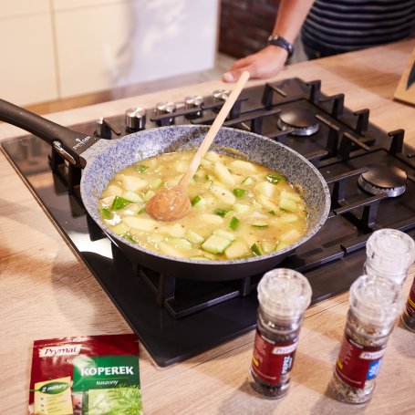 Krok 2 - Doradca Smaku V: Dorsz z ragout z zielonego ogórka, odc. 12 foto