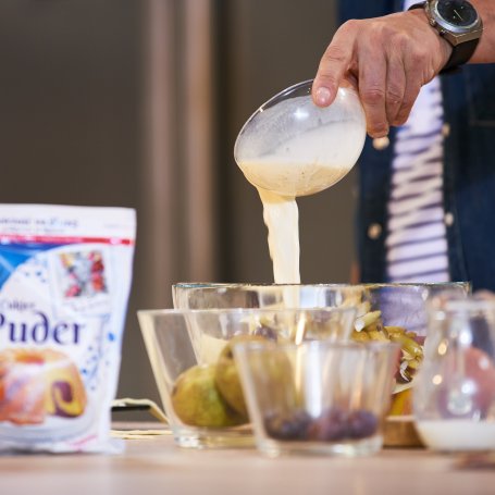 Krok 4 - Doradca Smaku V: Pyszne polskie owoce z budyniem, odc. 23 foto